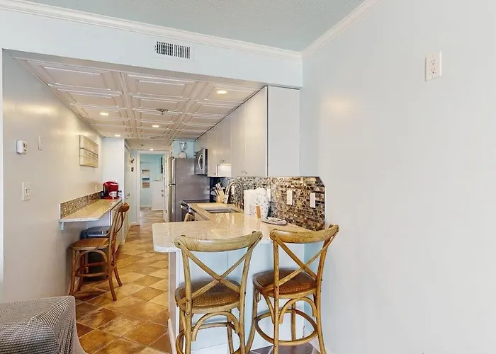 Charming Waterfront With Pool Access And Private Balcony Views Hébergement de vacances Ocean City